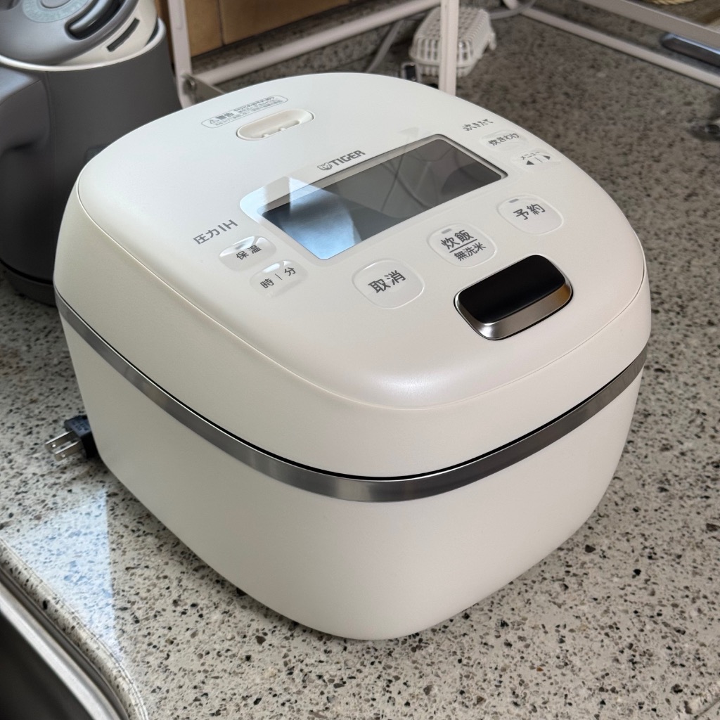 JRI-A100 タイガー魔法瓶 圧力IHジャー炊飯器<炊きたて>ご泡火 JRI-A100 タイガー魔法瓶 圧力IHジャー炊飯器<炊きたて>ご泡火