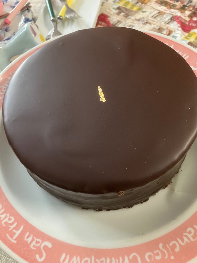 ホワイトデー 2025 チョコレートケーキ ザッハトルテ バースデー