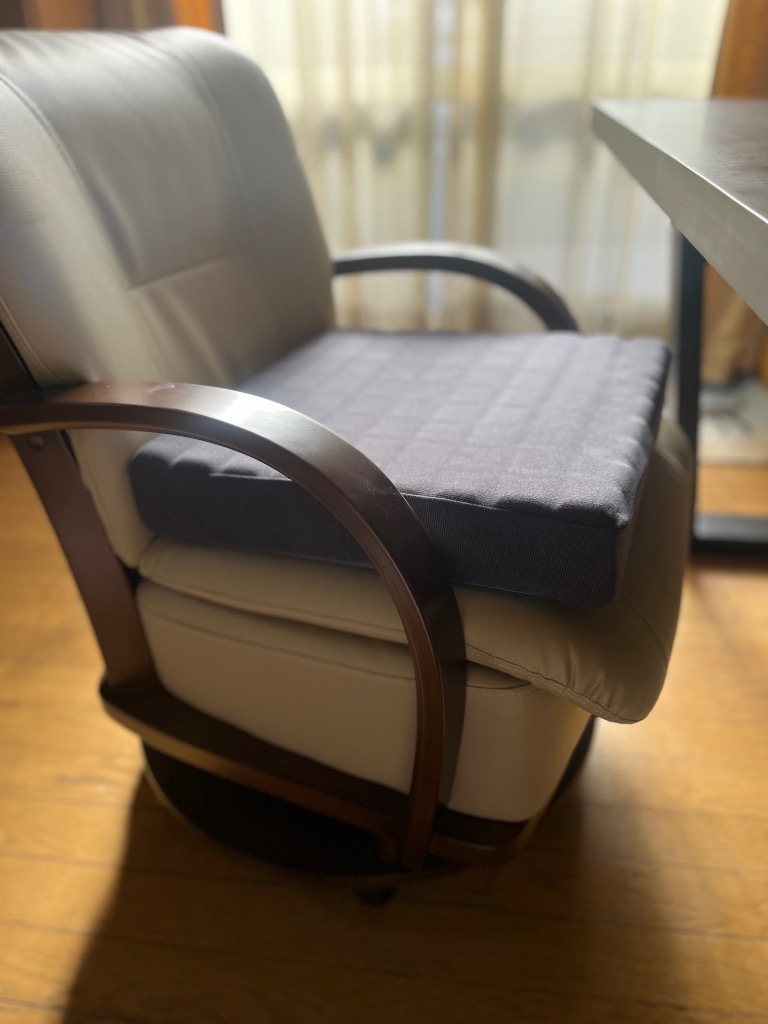 ニトリ 回転式 肘付きダイニングチェア(PR301 MBR) 食卓椅子