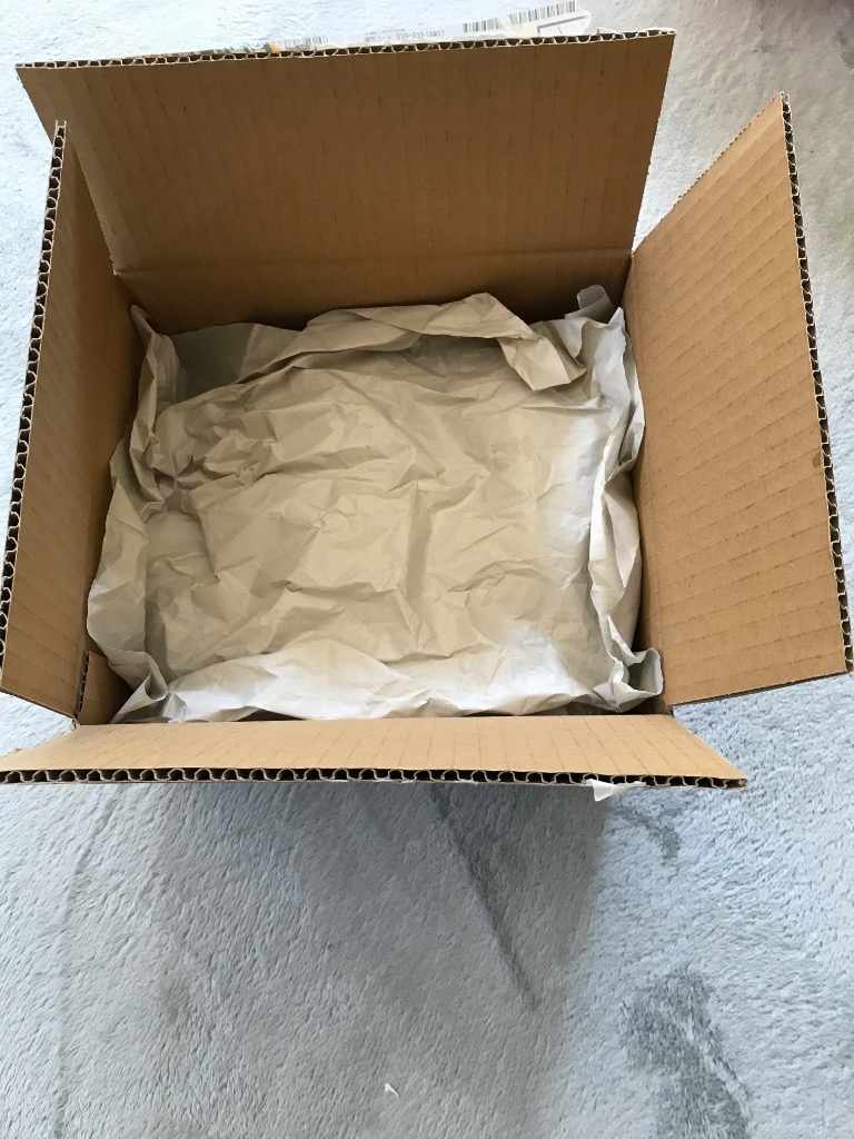 【新品・未開封】Apple iPhone16e ブラック 128GB 外箱傷なし iPhone 『新品未開封』Apple(アップル)iPhone 16 128GB black 黒