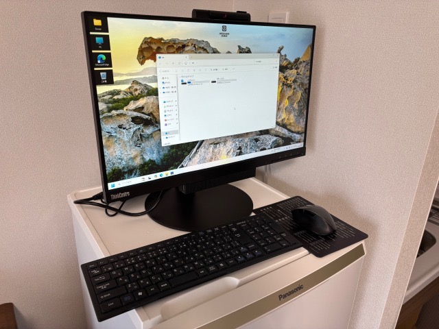 ThinkCentre 【中古】LENOVO Lenovo TIO22Gen3 液晶モニター 22