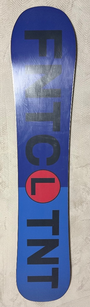 FNTC 50％OFF 【即納】 メンズ レディース スノーボード 板 型落ち