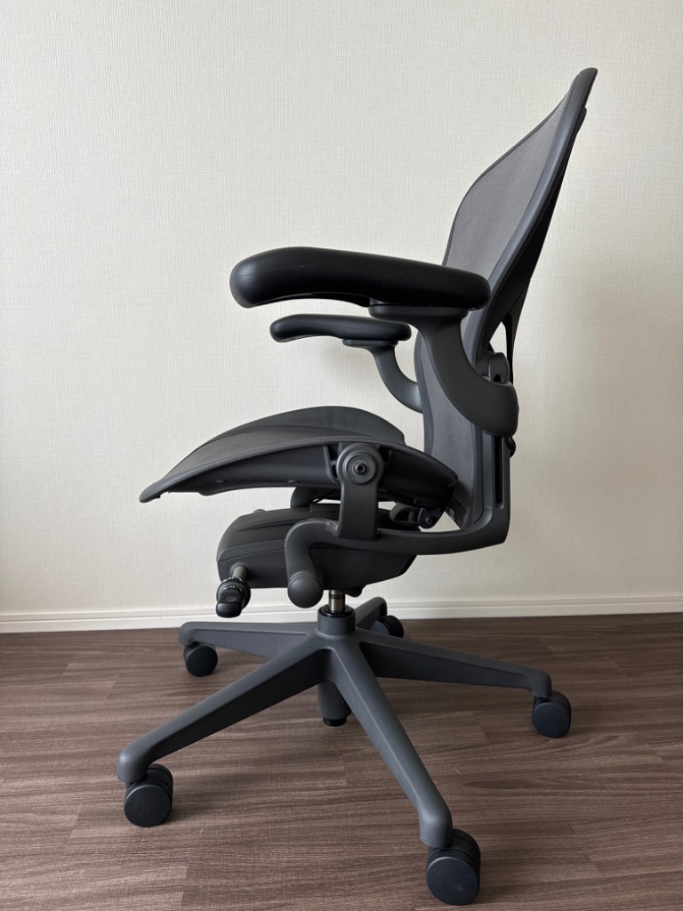 Herman Miller アーロンチェア リマスタード Aeron Chair Herman Miller アーロンチェア リマスタード Aeron Chair