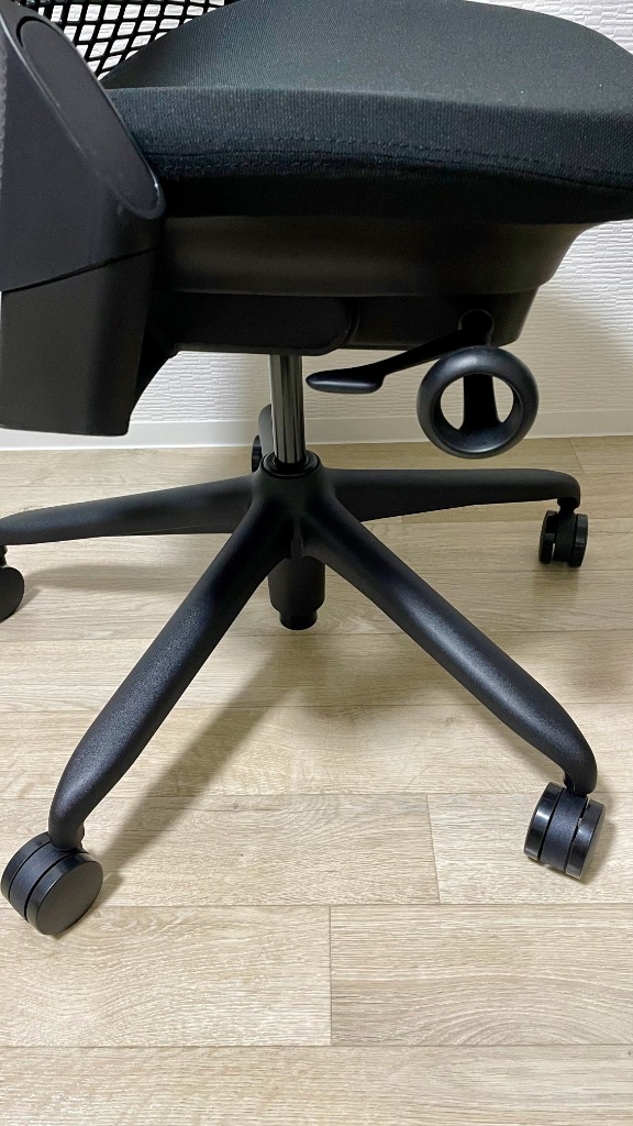 Herman Miller 4月下旬入荷予定 Sayl Chair セイルチェア