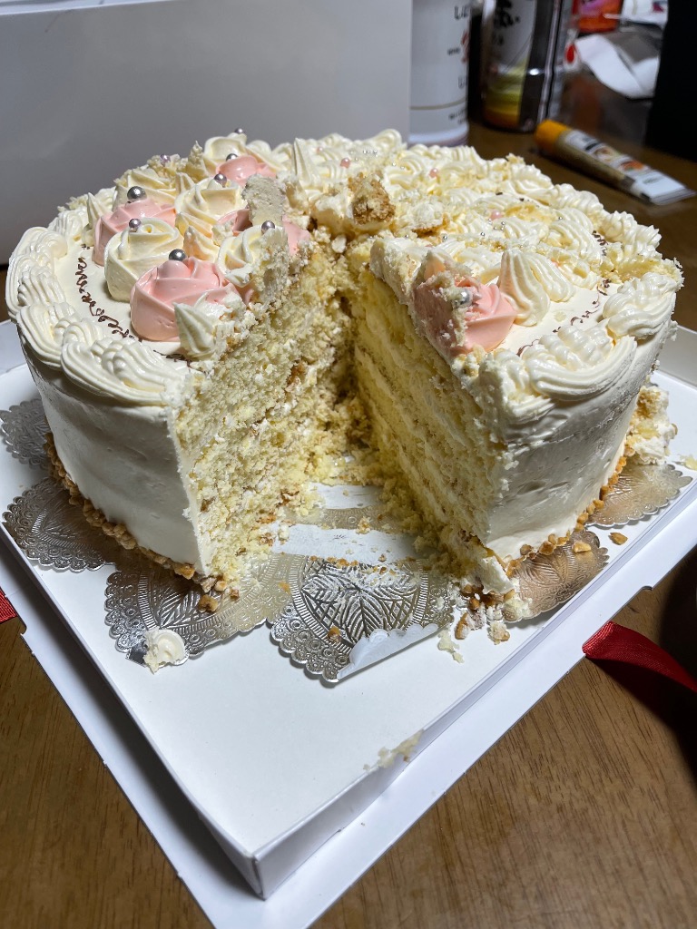 バタークリームケーキ♪8号(冷凍状態での発送) : お花茶屋 バタークリームケーキ♪8号(冷凍状態での発送) : お花茶屋
