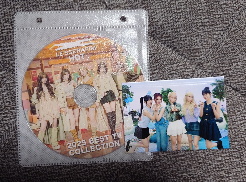 K-POP DVD LE SSERAFIM 2025 BEST TV COLLECTION - HOT CRAZY