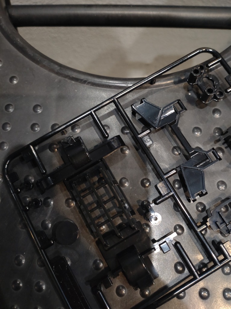 ミニ四駆 MS 引退セット シャーシ バンパー ギアカバー 治具 新品未使用 ミニ四駆 MS 引退セット シャーシ バンパー ギアカバー 治具