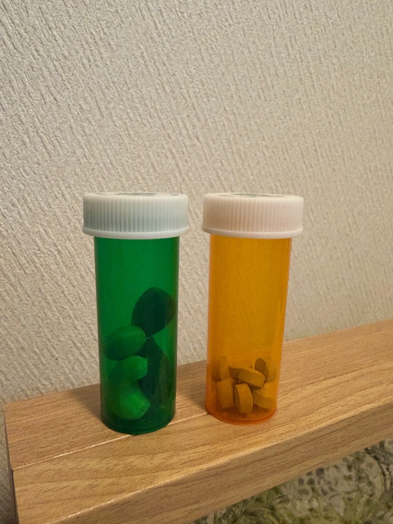 MEDICAL CASE ピルケース おしゃれ 海外 携帯用 小さい コンパクト