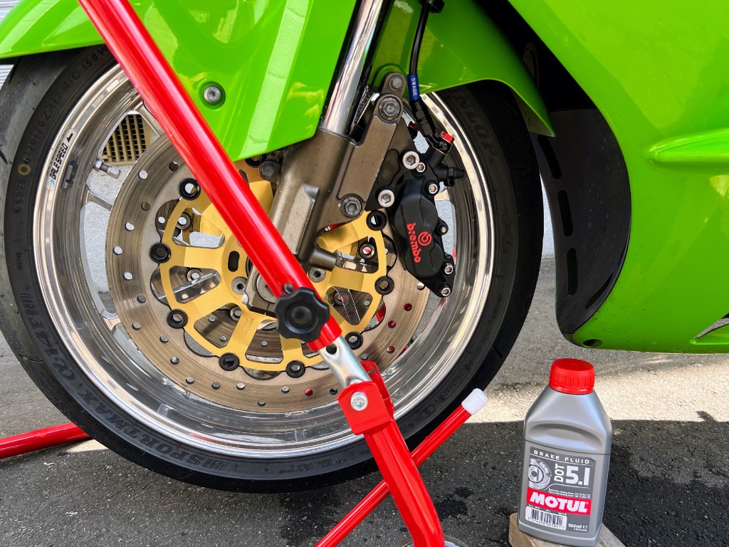 機関車　ブレーキバルブ トレーラーエアブレーキバルブトラックエアブレーキチャンバー