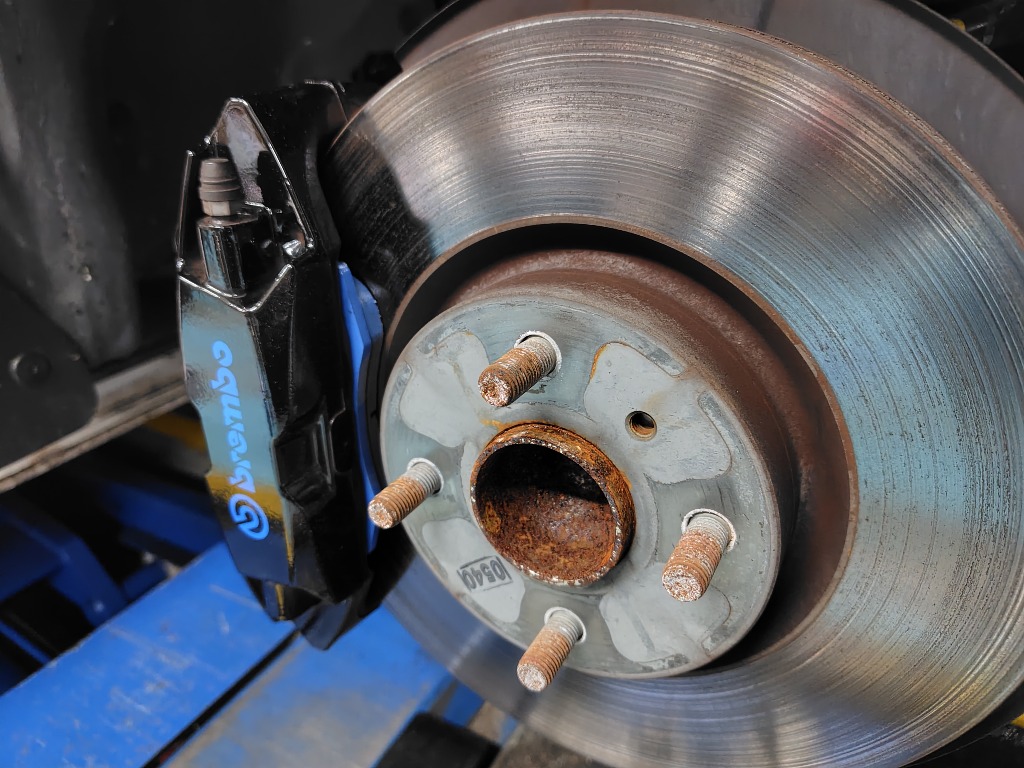 ENDLESS エンドレス SSM PLUS ロードスター ND5RC ブレンボキャリパー 