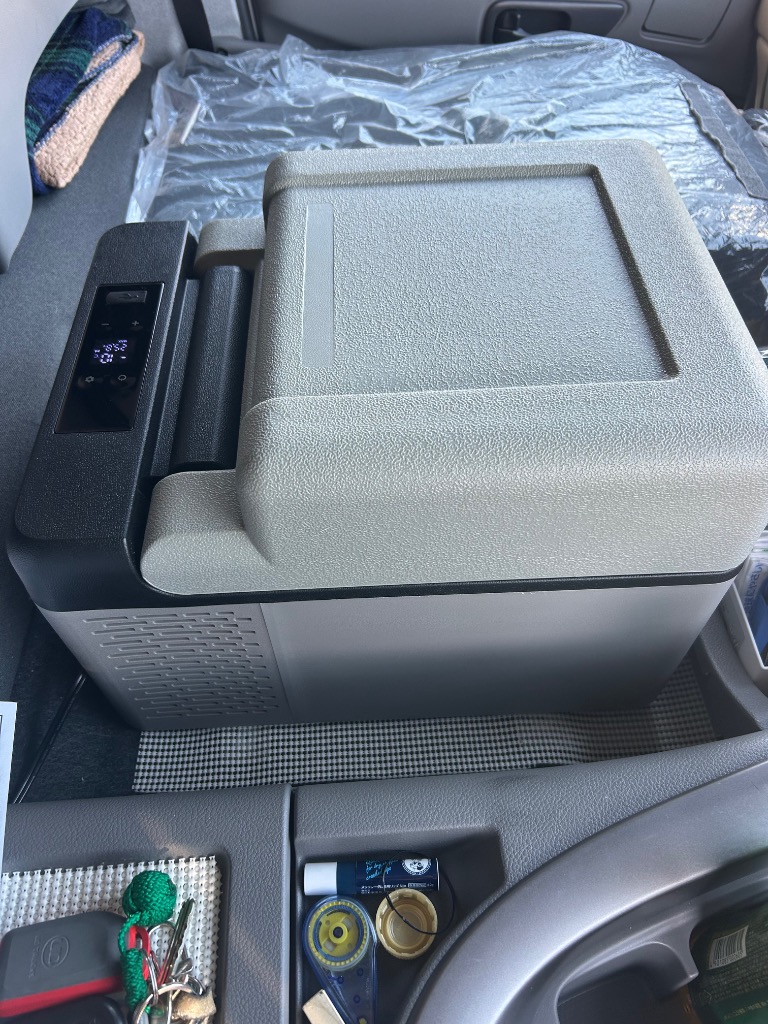 小型冷凍冷蔵庫 12L 車載 DC12/24V 20℃〜−20℃ USBポート付 車