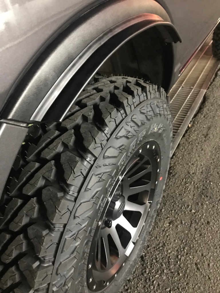 ジムニー ラバーフェンダー 30mm (JB23系/JB64系使用不可