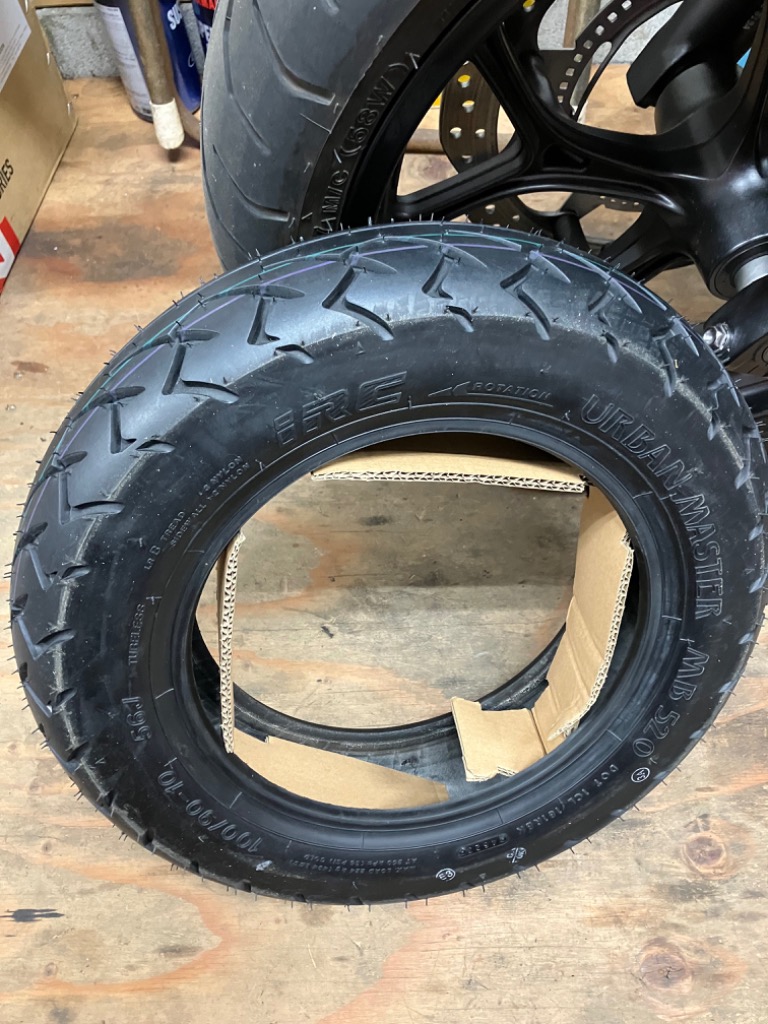 IRC 10inchタイヤ 未使用 IRC MB90 TUKTUK 80/100-10 (バイク用タイヤ) 価格比較 - 価格.com