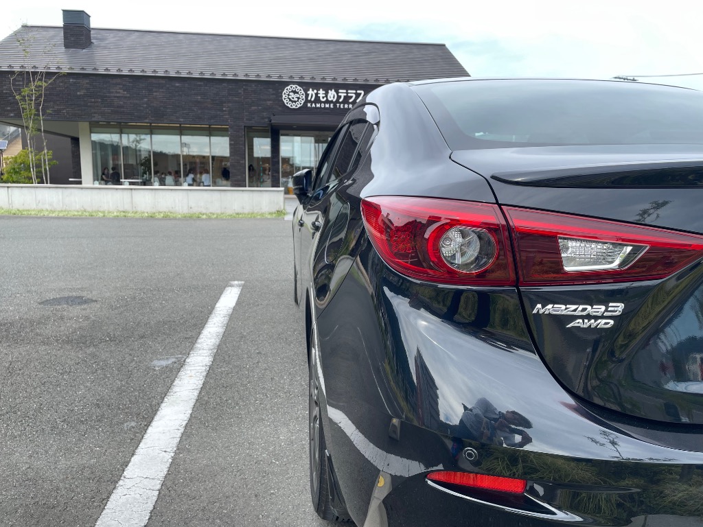 マツダ（Mazda） MAZDA3 アクセラ セダン専用 純正 サイドステップ