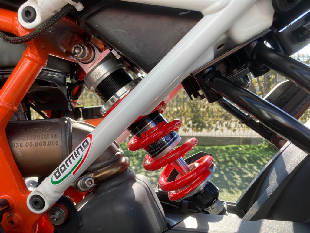 KTM DUKE125~390　11年~16年 YSSトップラインサスペンション KTM DUKE125~390 11年~16年 YSSトップラインサスペンション