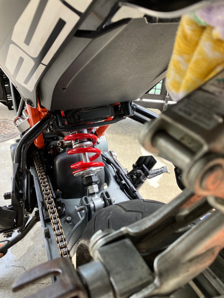 KTM DUKE125~390　11年~16年 YSSトップラインサスペンション ☆YSSリヤショック TOP LINE 300mm DUKE125 DUKE200 DUKE250