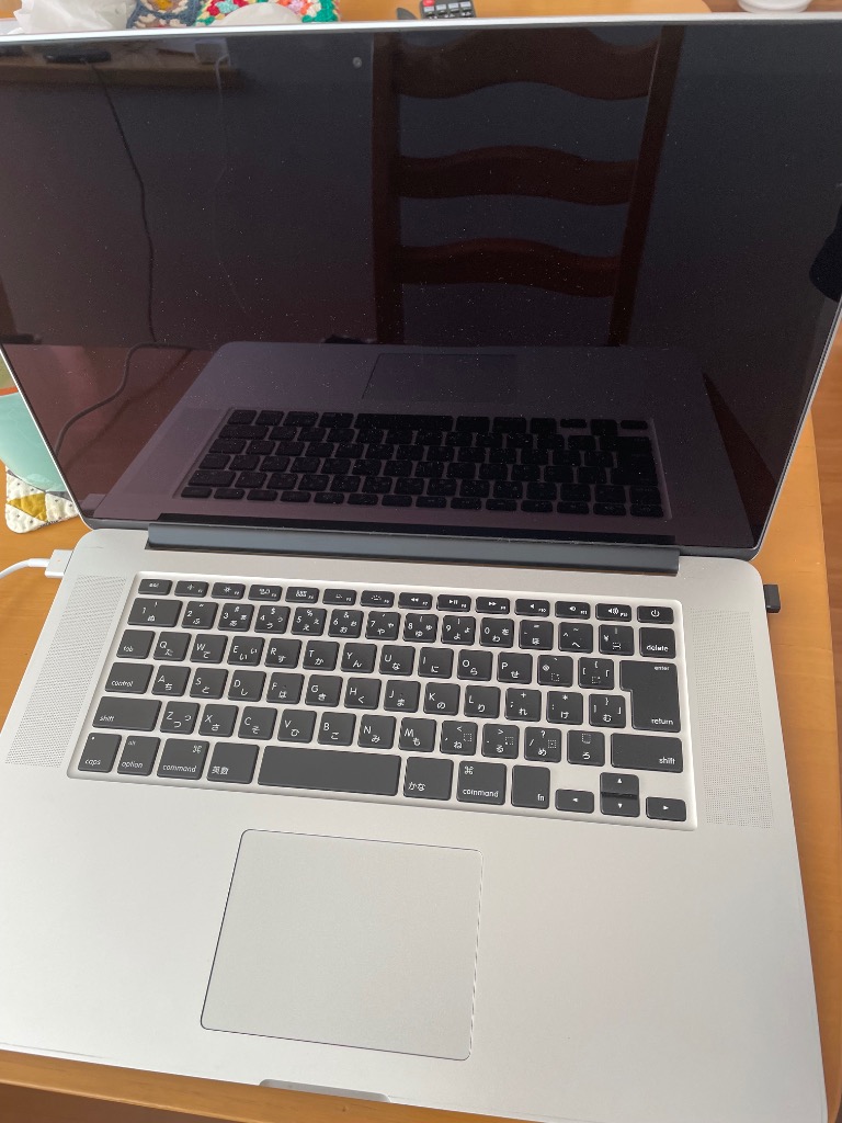 MacBook 17インチ ⭐️超貴重Mac⭐️ CPUもしかしたらCore i7 黄金の新型MacBook Airを衝動買い、Win信者には超使いにくいw