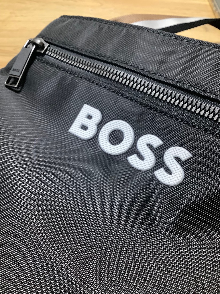 HUGO BOSS ヒューゴ ボス ショルダーバッグ エンベロープ