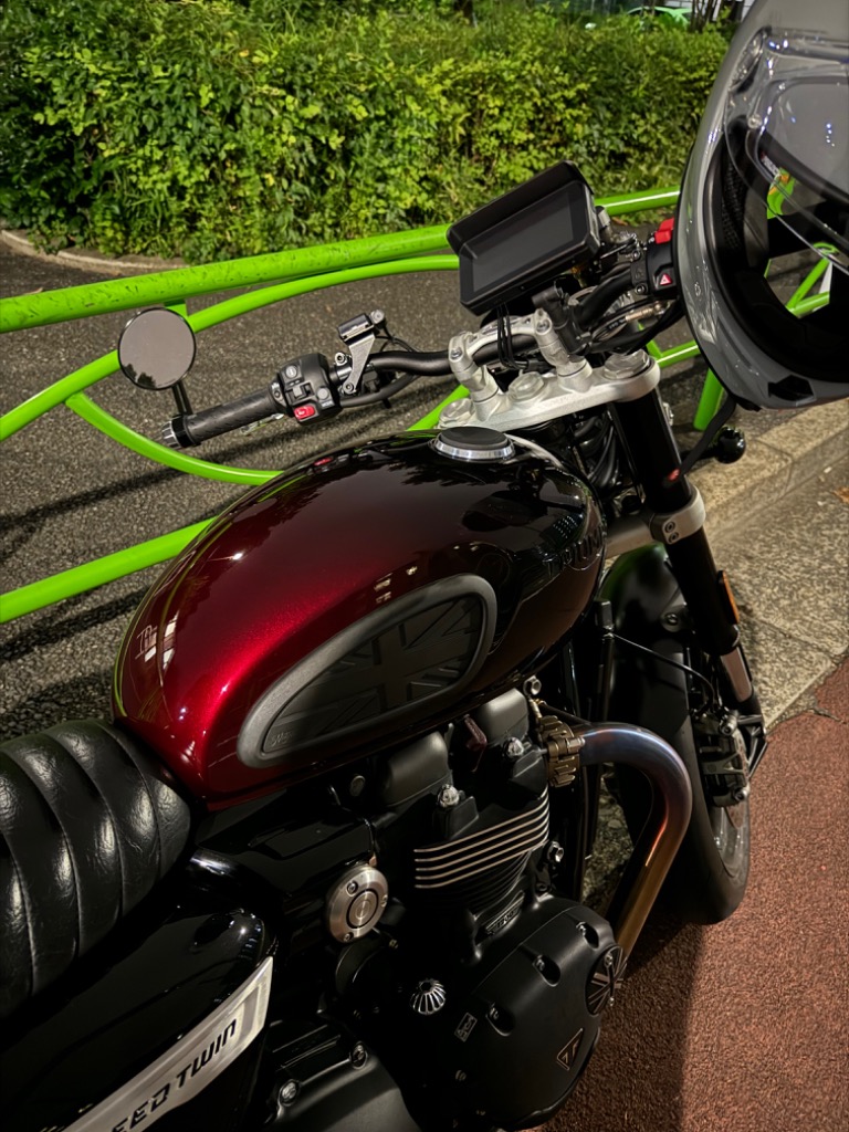 Motone(モートーン) タンクキャップ JETSON ブラック T100/T120