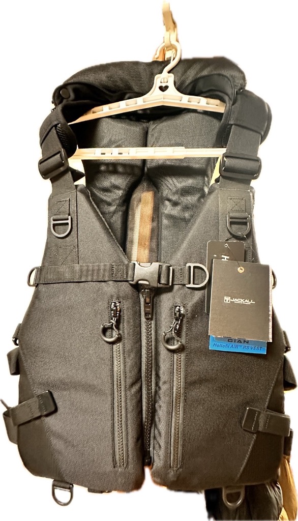 シアンライフジャケット CiAN -Hollofil AIR™ RS VEST - SALT WATER 海釣り｜JACKALL