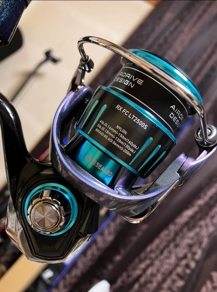 DAIWA（釣り） ダイワ スピニングリール エメラルダス RX FC LT2500S