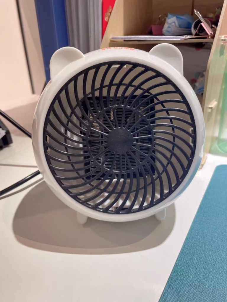 2024最新型 セラミックヒーター 暖風機 小型 熱風 扇風機 電気 2024最新型 セラミックヒーター 暖風機 小型 熱風 扇風機 電気