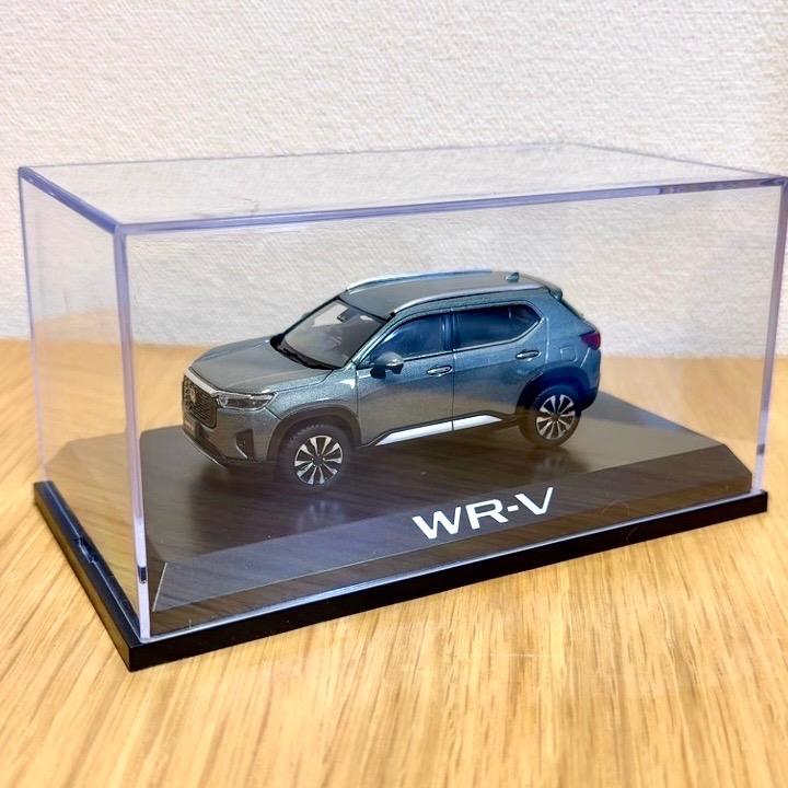 ホンダ　WR-V ミニカー　1/43 模型　WRV グレー系 ホンダ WR-V ミニカー 1/43 模型 WRV グレー系 - メルカリ