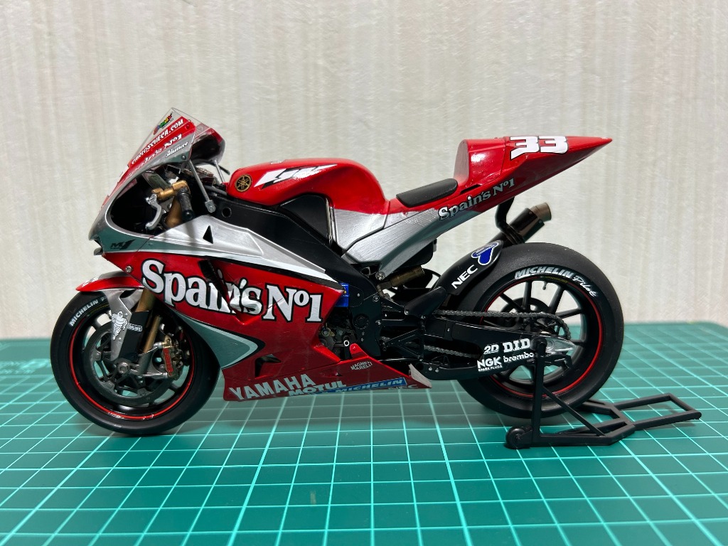 オートバイ・バイク TAMIYA YAMAHA YZR M1 04 YAMAHA YZR-M1 '04 (タミヤ 1/12) – 趣味の部屋