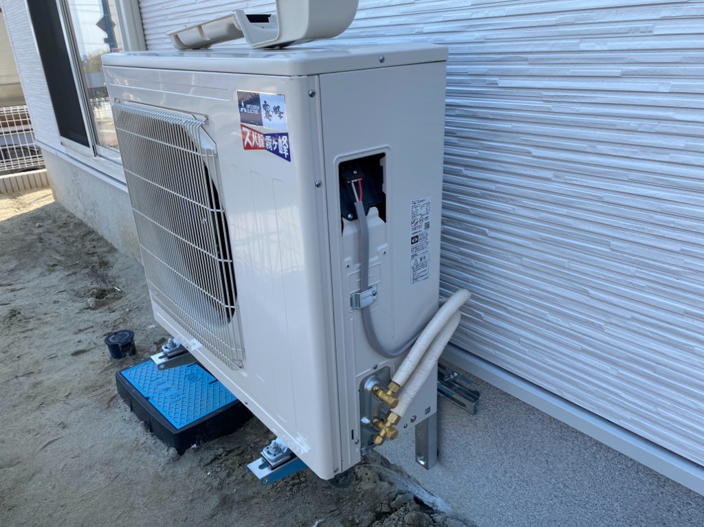 日晴金属 クーラーキャッチャー 壁面用 ブラケットタイプ C-BZG