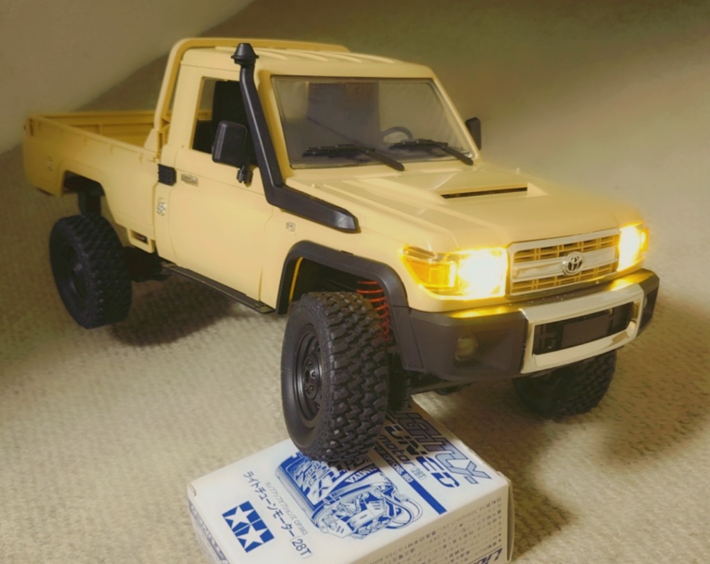 WPL JAPAN トヨタ ランドクルーザー79 1/12 アウトドアラジコン