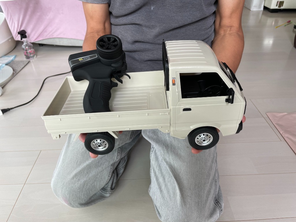 WPL JAPAN スズキ キャリイ 軽トラ ラジコンカーWPL D12 1/10