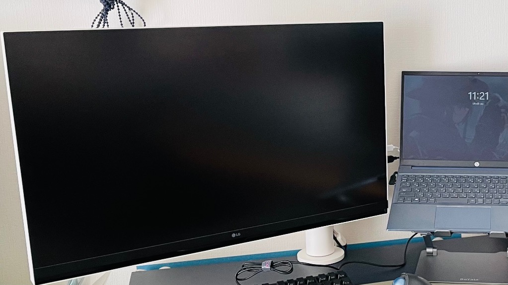 LGエレクトロニクス 32SQ780S-W パソコン用ディスプレイ