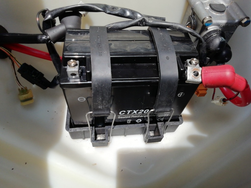 バイクバッテリー YTX20L-BS YTX20LBS 互換 CTX20L-BS 液入充電