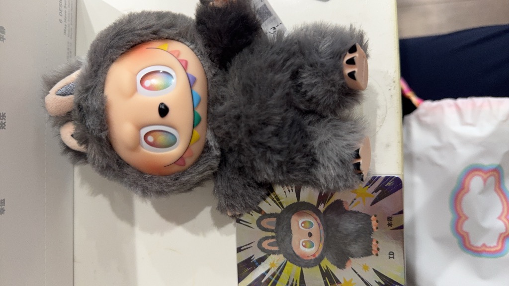 POP MART 【正規品保証・即発送】 THE MONSTERS Big into Energy