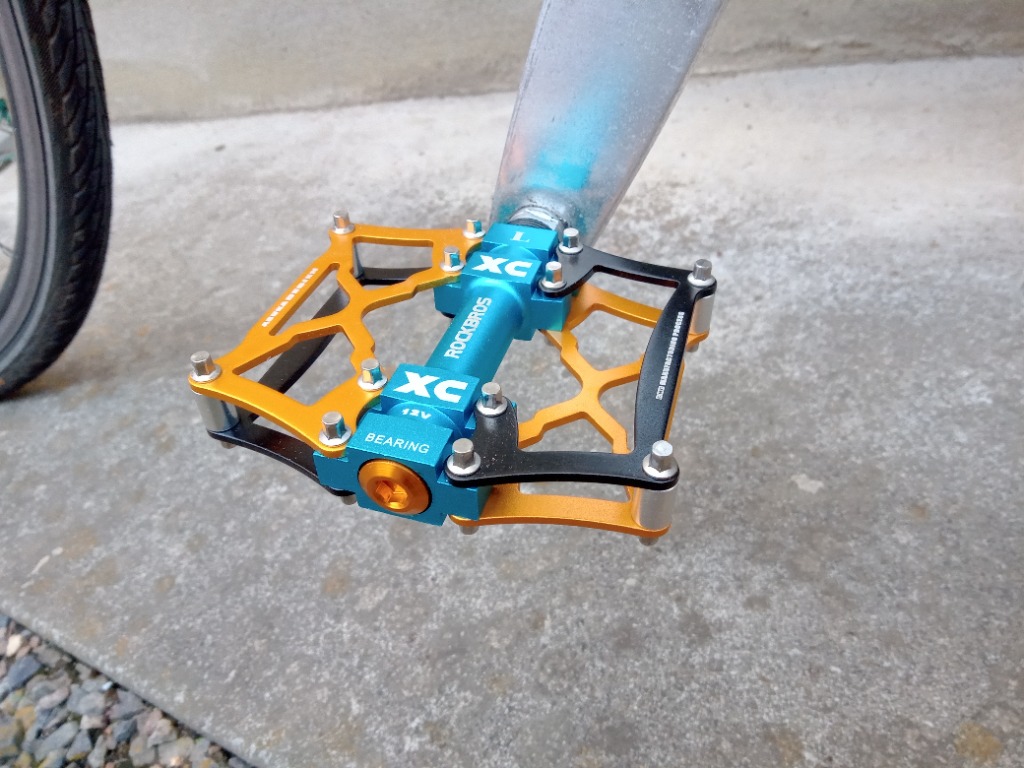 Amazon | Wu5dra 自転車ペダル 虹色 クロスバイク ペダル Mtb