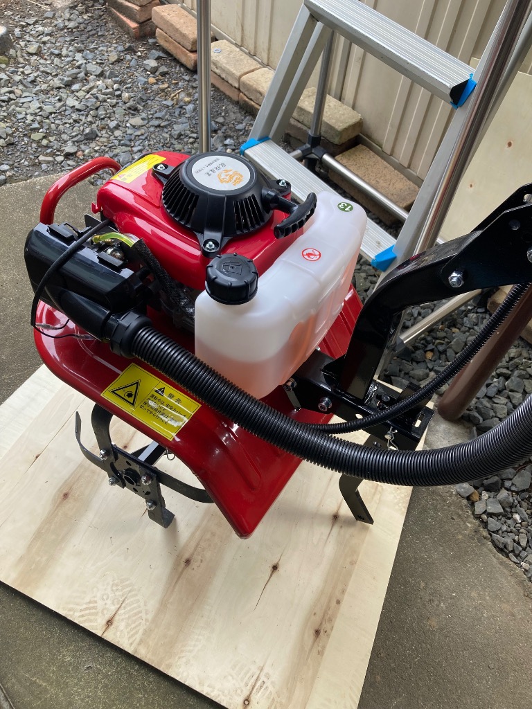 エンジン式耕運機 手押し耕うん機 排気量55cc耕幅38cm耕深10-25cm エンジン式耕運機 手押し耕うん機 排気量55cc 四ストローク動力