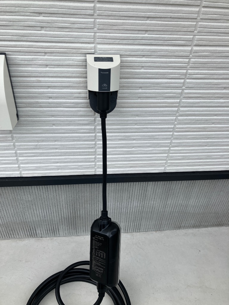 秋のお買い得祭☆45,899円→42,899円／EV充電器 家庭用200V 20A 4kW