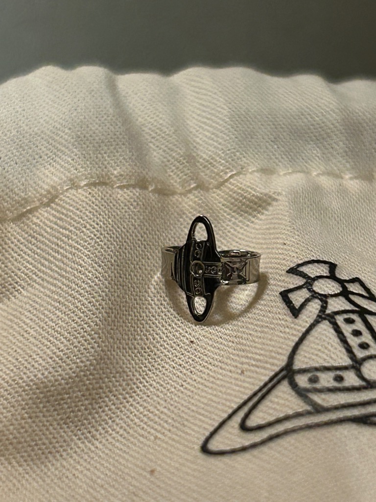 Vivienne Westwood（ヴィヴィアンウエストウッド） ピアス SOLID ORB