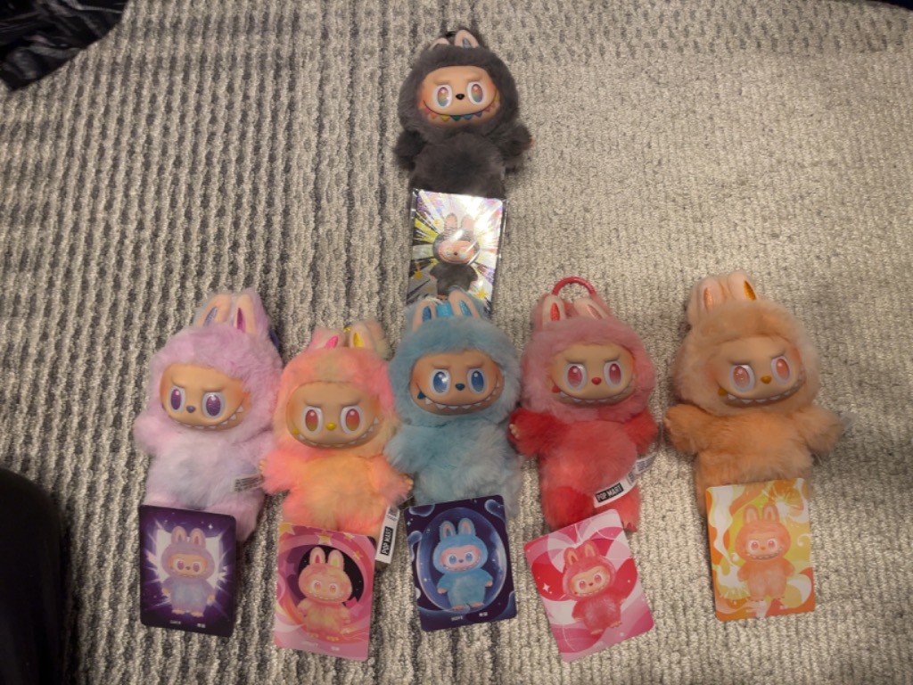 正規品・アソートボックス】THE MONSTERS Big into Energy LABUBU