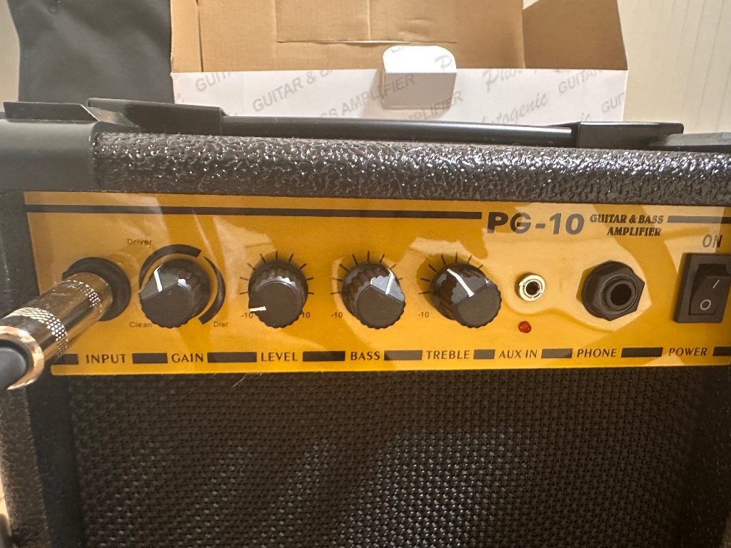 エレキベース用スターターパック〔付属アンプ:10W PG-10 エレキベース用スターターパック〔付属アンプ:10W PG-10