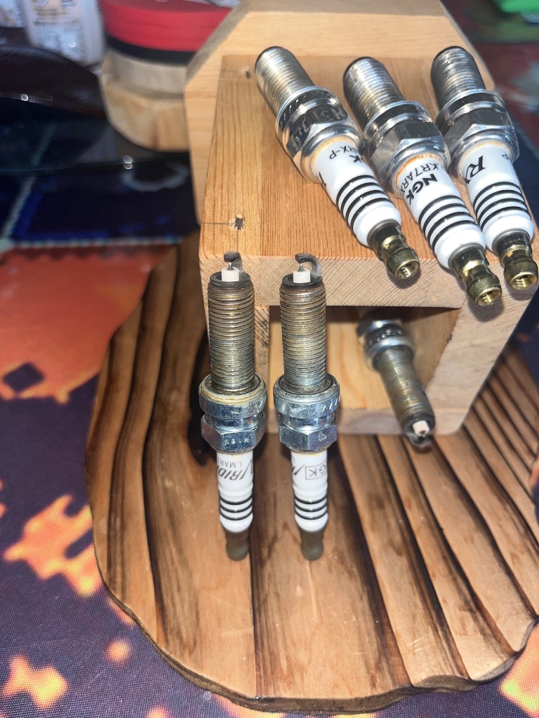 NGKイリジウムMAXプラグ3本セット エブリイ DA17V 用 LMAR7AIX-P