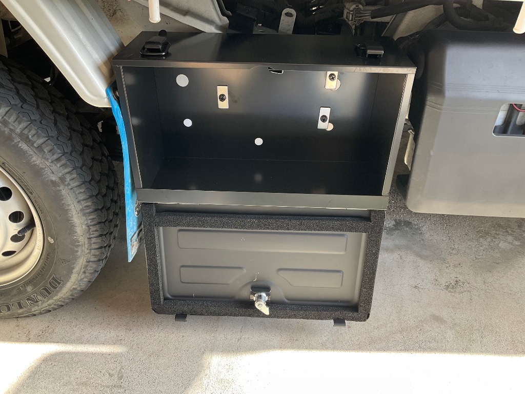 ダイハツ　純正 工具箱 999-02060-K5-152　ハイゼットトラック ハイゼット (XT)工具箱(ブラック)「ダイハツ純正用品