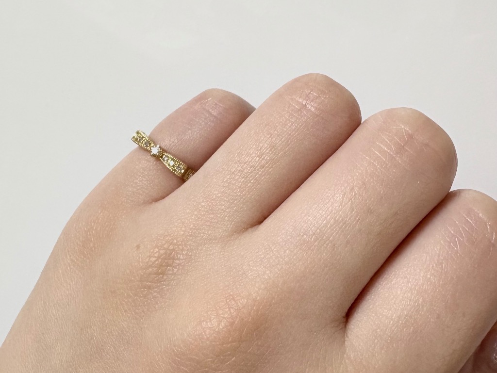 も*な様 リボン ゴールド リング K18 ゴールド]ロックリボンリング