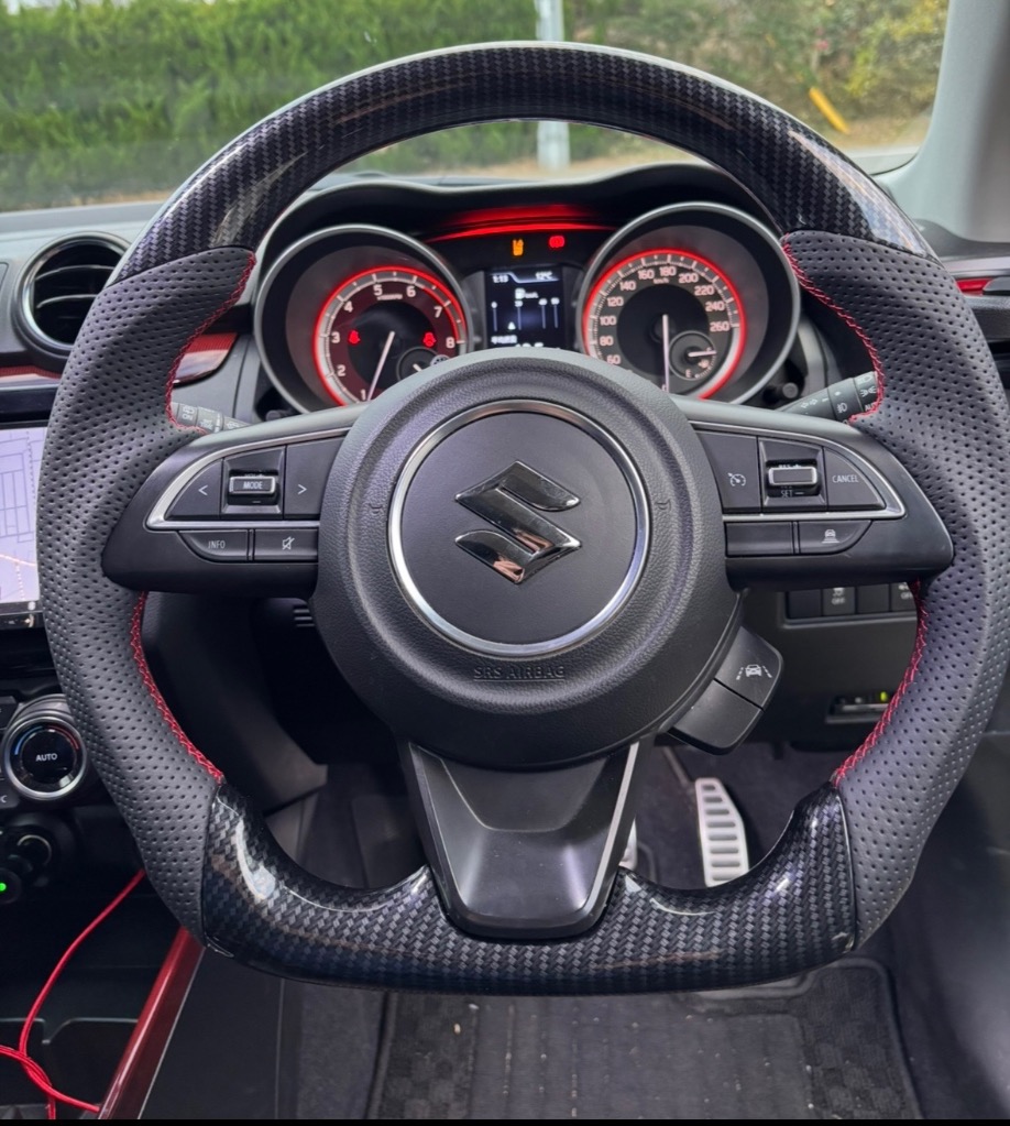 カーステアリング33φ FEGGARI スイフトスポーツ ZC33S ステアリング ブラックカーボン調 x