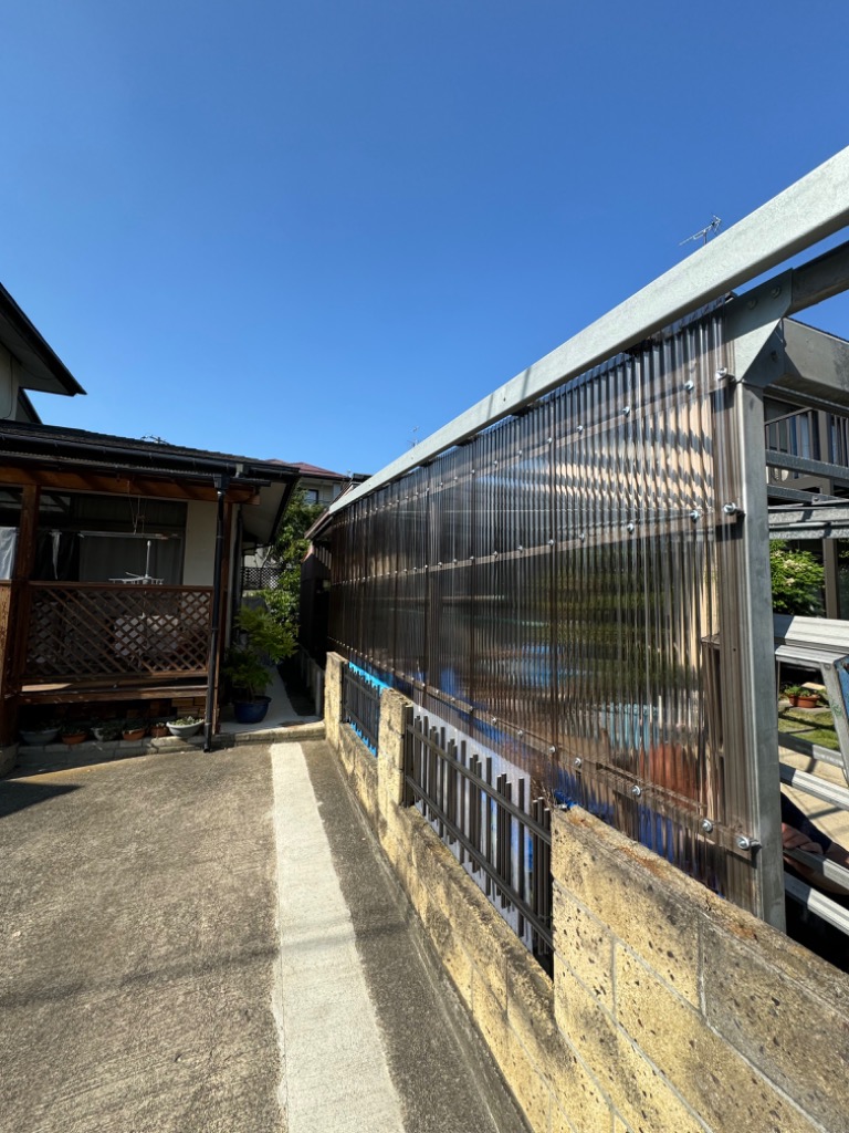 IRIS OHYAMA ポリカ 波板 屋根材 6尺 10枚セット (11枚以上端数 IRIS OHYAMA ポリカ 波板 屋根材 6尺 10枚セット (11枚以上端数