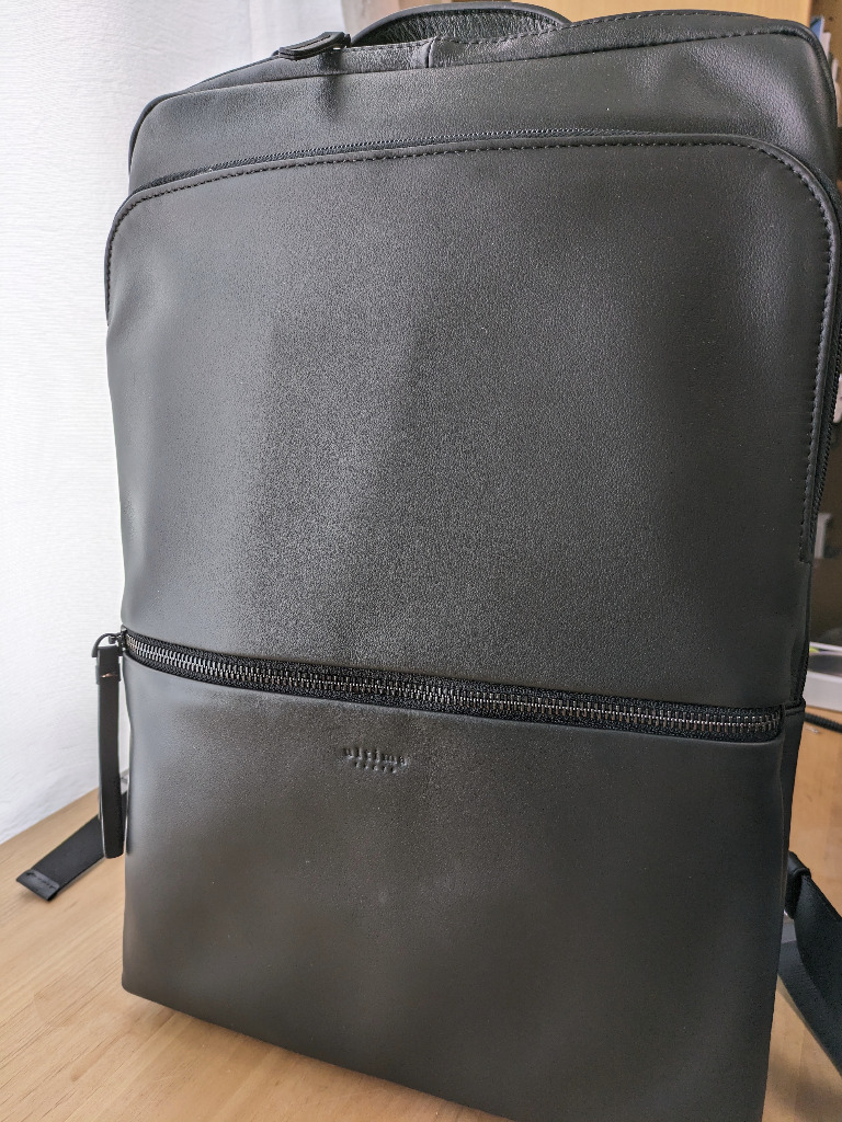 ウルティマ トーキョー] ビジネスリュック 本革 15インチPC対応
