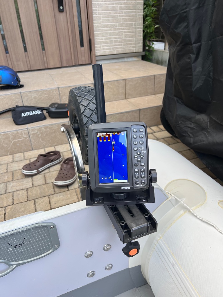 HONDEX(ホンデックス) 魚群探知機 PS-611CN2+BM +SF10 遮光フード HONDEX(ホンデックス) 魚群探知機 PS-611CN2+BM +SF10 遮光フード