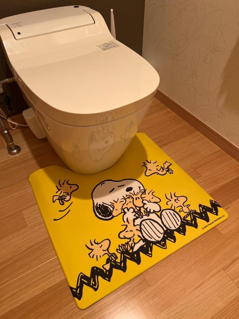 トイレマット ふける スヌーピー PVC 拭ける 防炎 防カビ 抗菌 滑りにくい (SNOOPY/エブリデイ) 約55×60cm センコー  :SN-307-:Lamoderato生活雑貨とマットのお店 - 通販 - Yahoo!ショッピング