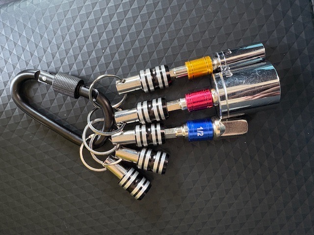 ビットホルダー カラビナ付き 5本セット ソケットビット 引き上げ式