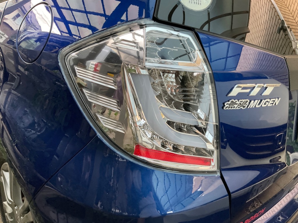 フィット シーケンシャルウインカー テールランプ 流れる